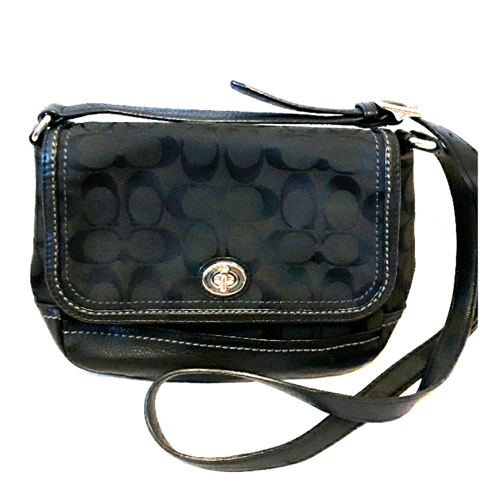 Coach Signature Patern Purse